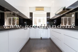 SAI KUNG Rooftop Village House For Sale | Near Town, Sea View & 3 Bedrooms