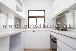 SAI KUNG Villa For Sale | Compact 900 Sq.ft. Family Home, 3 Bedrooms