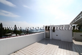 SAI KUNG Village House For Sale | Expat Community, Lawn Garden & Communal Pool