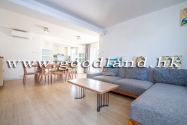 SAI KUNG Village House For Sale | Detached House, Large Garden & Waterfront Access