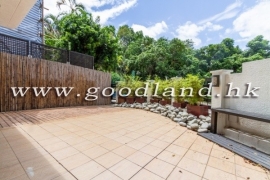 SAI KUNG Village House For Sale | Gated Community, Pool, Renovated & 4 Bedrooms