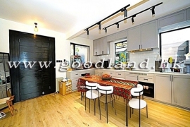 SAI KUNG Village House For Sale | Front and Back Garden, High Ceiling & 4 Bedrooms