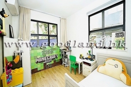 SAI KUNG Village House For Sale | Front and Back Garden, High Ceiling & 4 Bedrooms