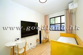 SAI KUNG Village House For Sale | Front and Back Garden, High Ceiling & 4 Bedrooms